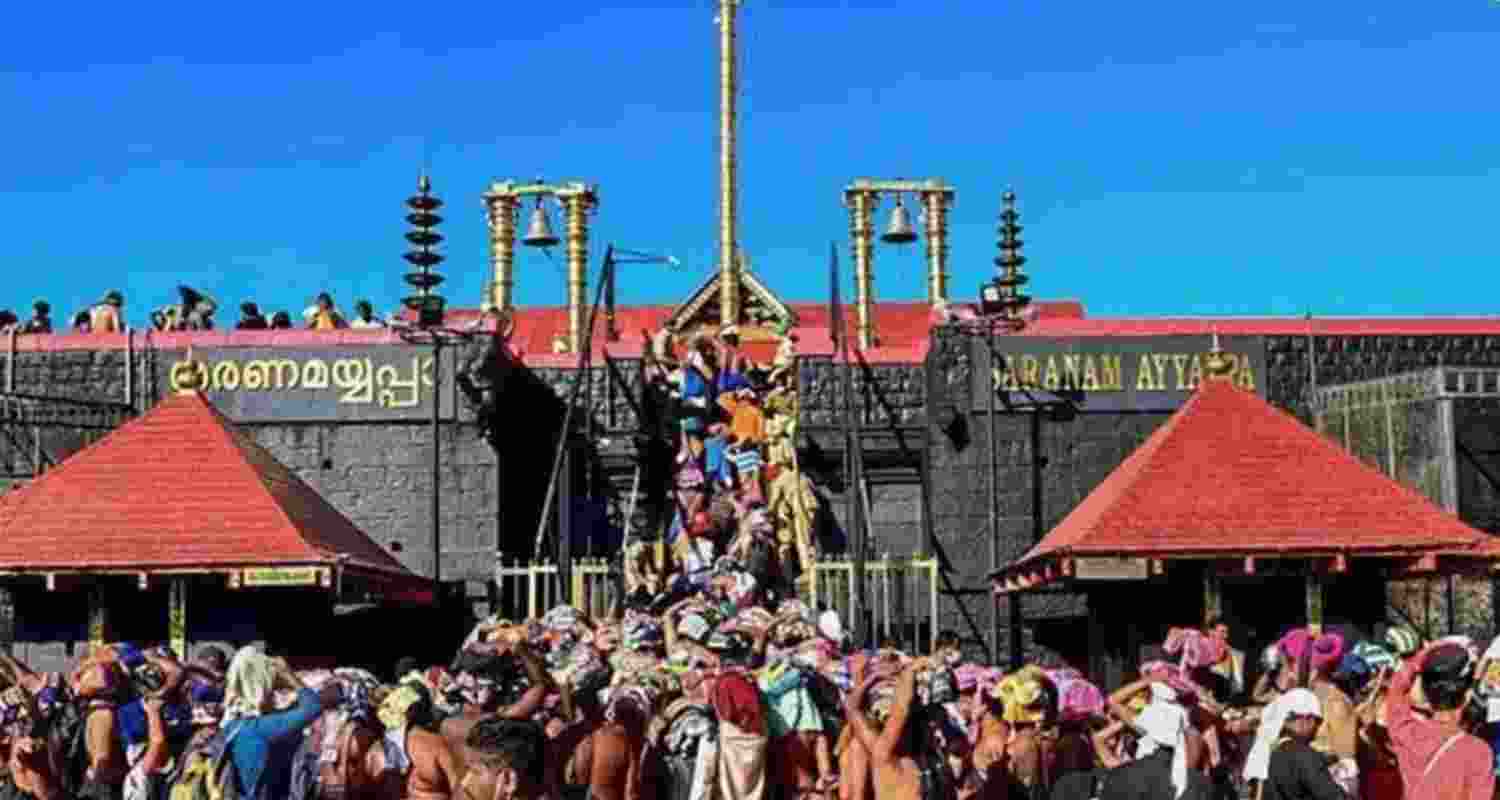 Four Sabarimala pilgrims die in road accident Four Sabarimala pilgrims die in road accident