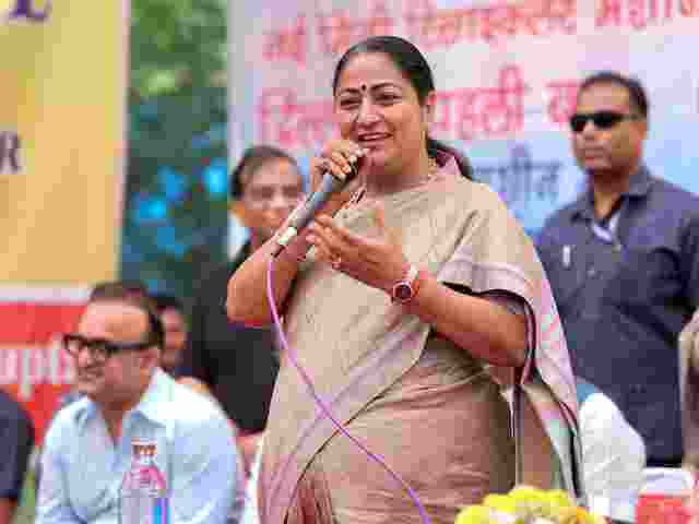 Delhi CM greets people on CHhath Puja, over 2000 cops deployed Delhi CM greets people on CHhath Puja, over 2000 cops deployed