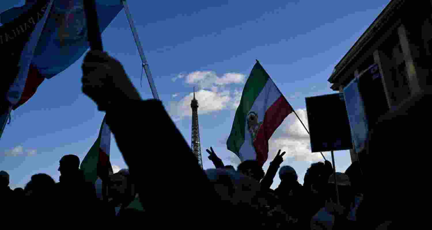 Tightening US sanctions and the 12-day war with Israel seem to have affected Iran’s economy, with its currency rial almost collapsing in December, reaching around 1 million against one US dollar Tightening US sanctions and the 12-day war with Israel seem to have affected Iran’s economy, with its currency rial almost collapsing in December, reaching around 1 million against one US dollar