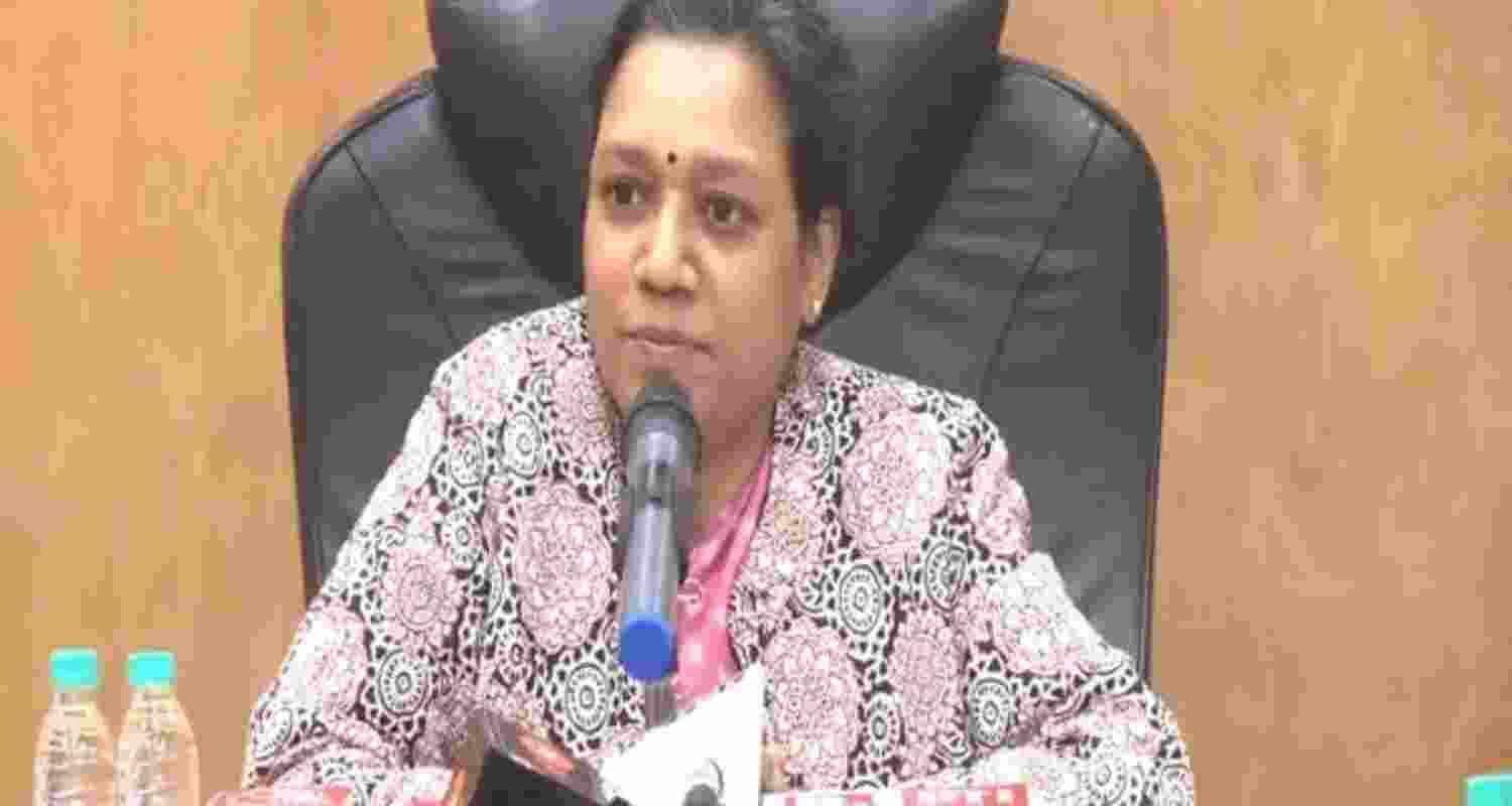 Delhi CEO refutes Kejriwal's claim on Form 17C, follows rules Delhi CEO refutes Kejriwal's claim on Form 17C, follows rules