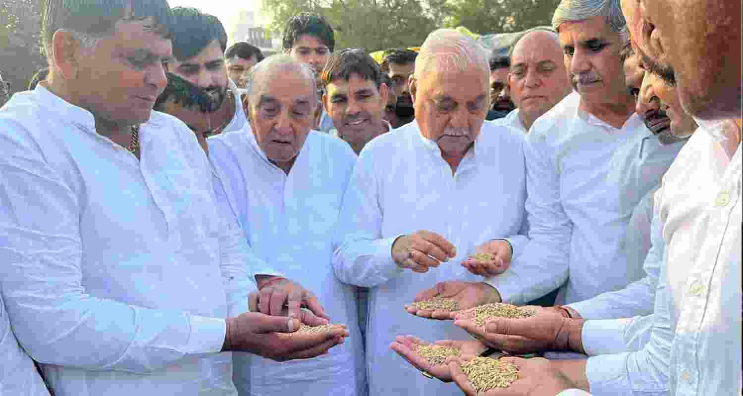 Former chief minister and Leader of the Opposition Bhupinder Singh Hooda during his visit to the grain market in Gohana on Thursday. Former chief minister and Leader of the Opposition Bhupinder Singh Hooda during his visit to the grain market in Gohana on Thursday.