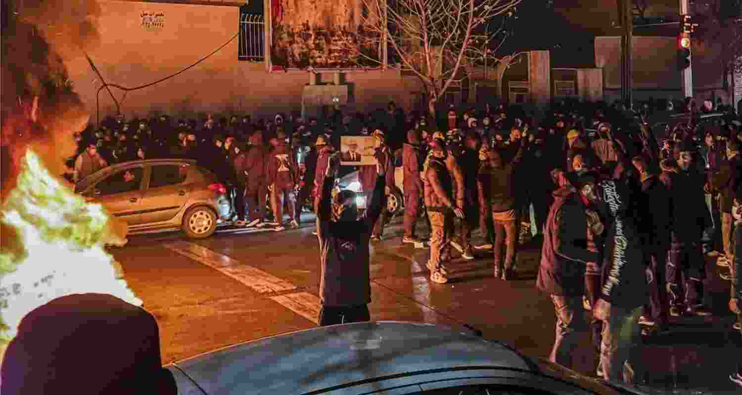 Warning dual nationals to exit using only their Iranian passports, the embassy further said that those who cannot leave the country must “find a secure location within the residence or take shelter in safer buildings with a sufficient stockpile of food, water, medication, and other essentials”. Warning dual nationals to exit using only their Iranian passports, the embassy further said that those who cannot leave the country must “find a secure location within the residence or take shelter in safer buildings with a sufficient stockpile of food, water, medication, and other essentials”.