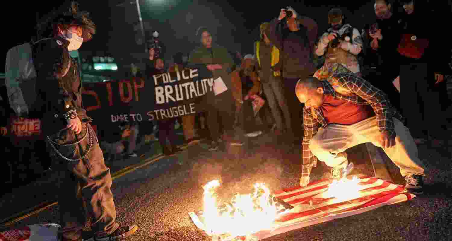 State and local officials demanded that the immigration agents leave Minnesota, and the governor, Tim Walz, asked that the state take part in the investigation in the shooting of 37-year-old Renee Good, a mother of three State and local officials demanded that the immigration agents leave Minnesota, and the governor, Tim Walz, asked that the state take part in the investigation in the shooting of 37-year-old Renee Good, a mother of three