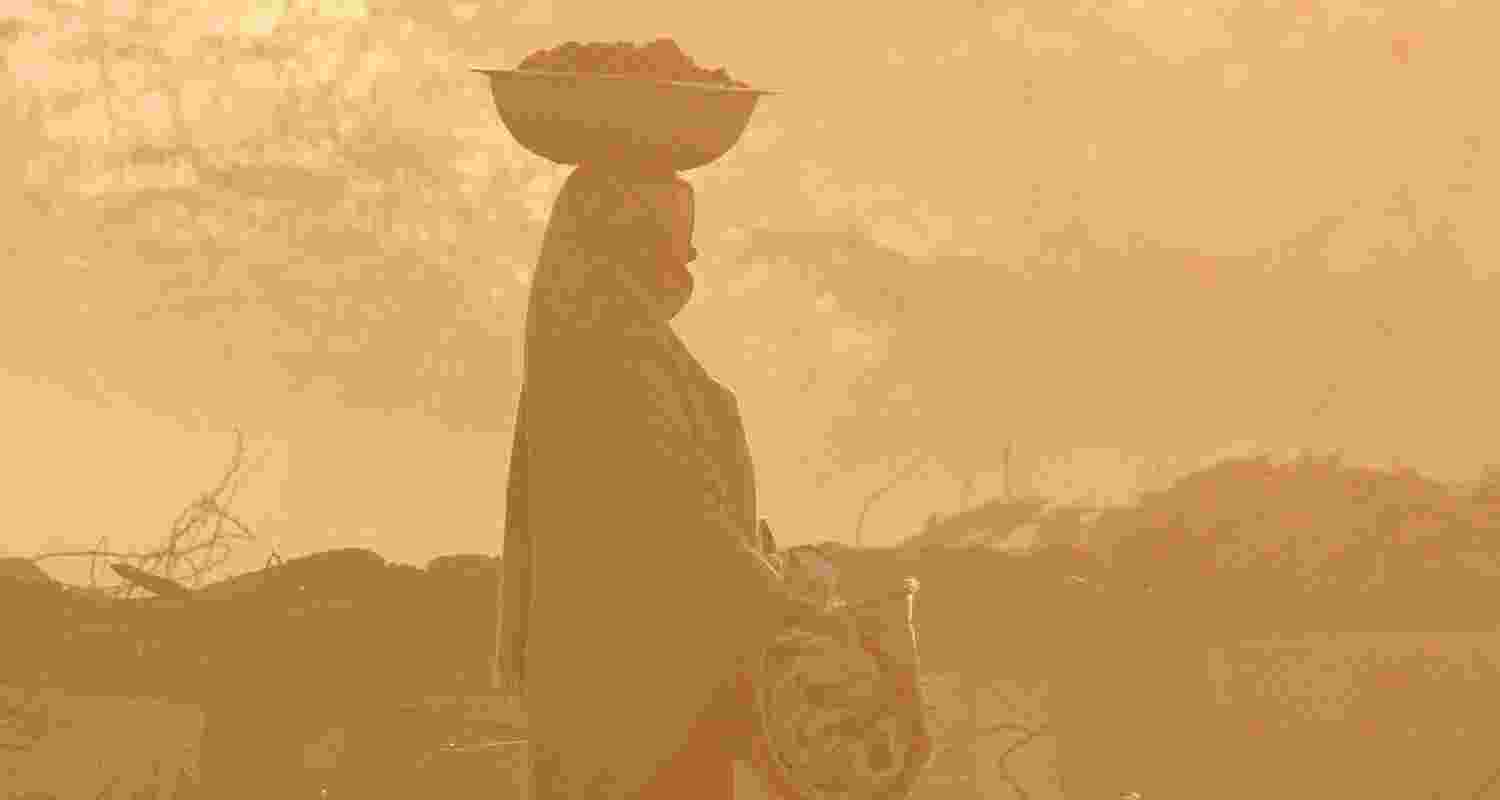 Minimum temperatures on Sunday hovered between 5 and 7 degrees Celsius, remaining below normal by 1.6 to 3 degrees Celsius Minimum temperatures on Sunday hovered between 5 and 7 degrees Celsius, remaining below normal by 1.6 to 3 degrees Celsius