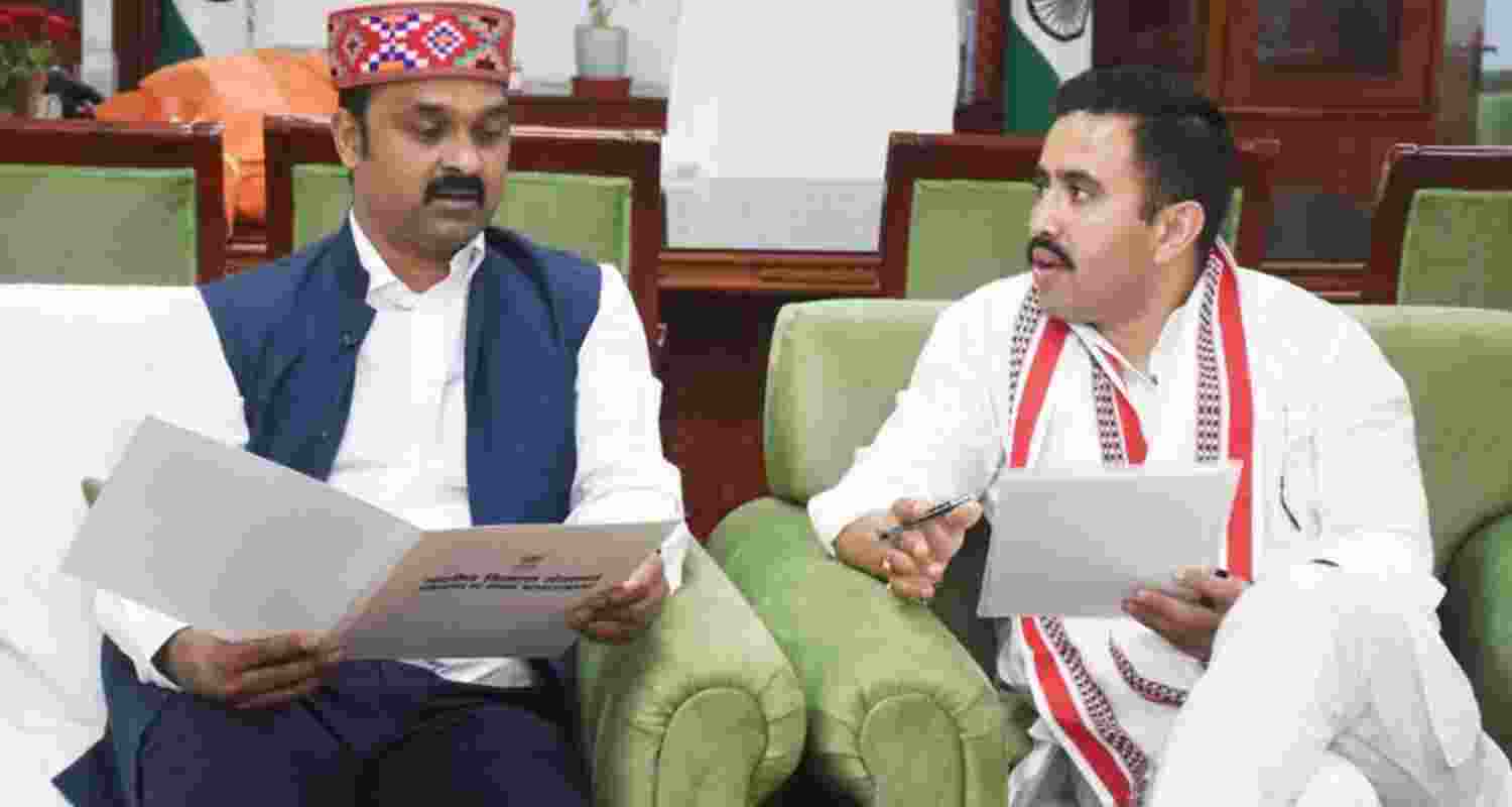 Himachal Pradesh Public Works Minister Vikramaditya Singh with Union Minister of State for Rural Development Kamlesh Paswan. Himachal Pradesh Public Works Minister Vikramaditya Singh with Union Minister of State for Rural Development Kamlesh Paswan.