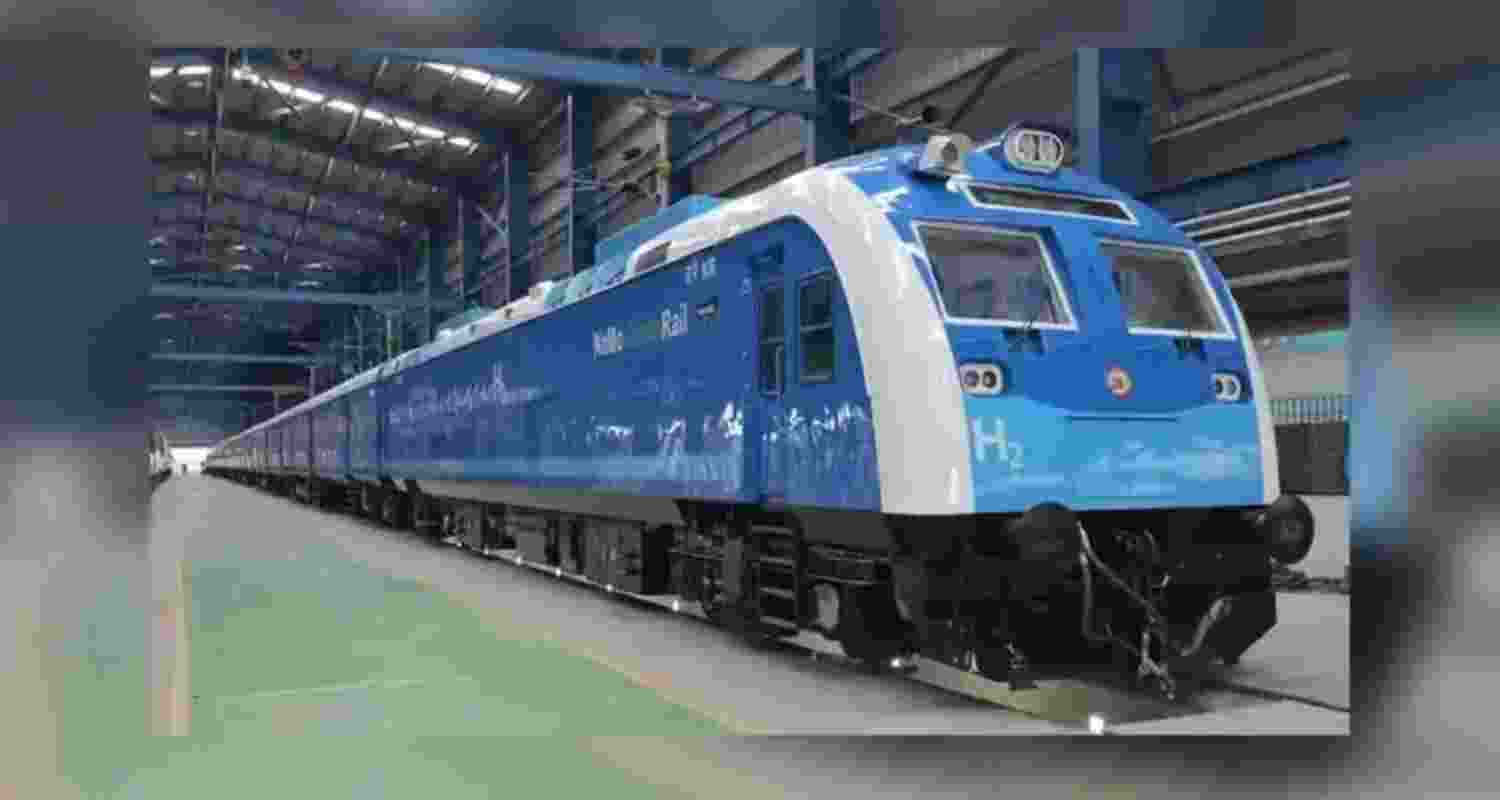 Hydrogen-powered train. Hydrogen-powered train.