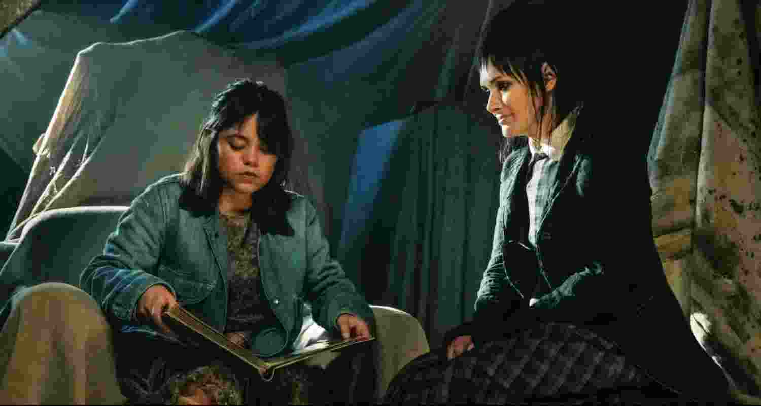 Beetlejuice sequel spotlights goth girl, goth mum appeal Beetlejuice sequel spotlights goth girl, goth mum appeal