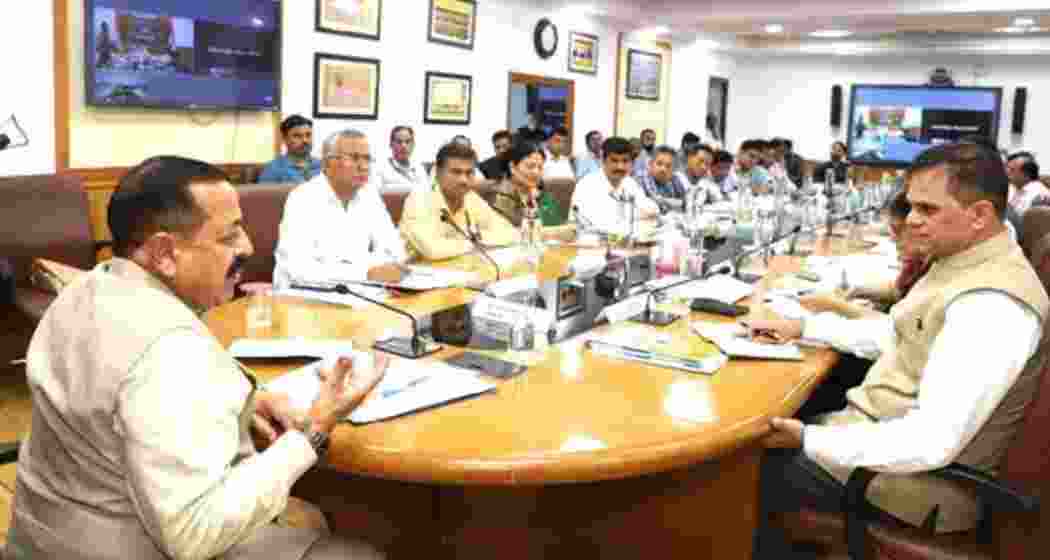 Union Minister Jitendra Singh addressing a CPGRAMS meeting. Union Minister Jitendra Singh addressing a CPGRAMS meeting.
