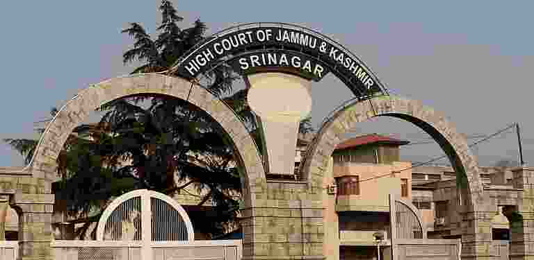 J&K HC upholds preventive detention of man for anti national post J&K HC upholds preventive detention of man for anti national post