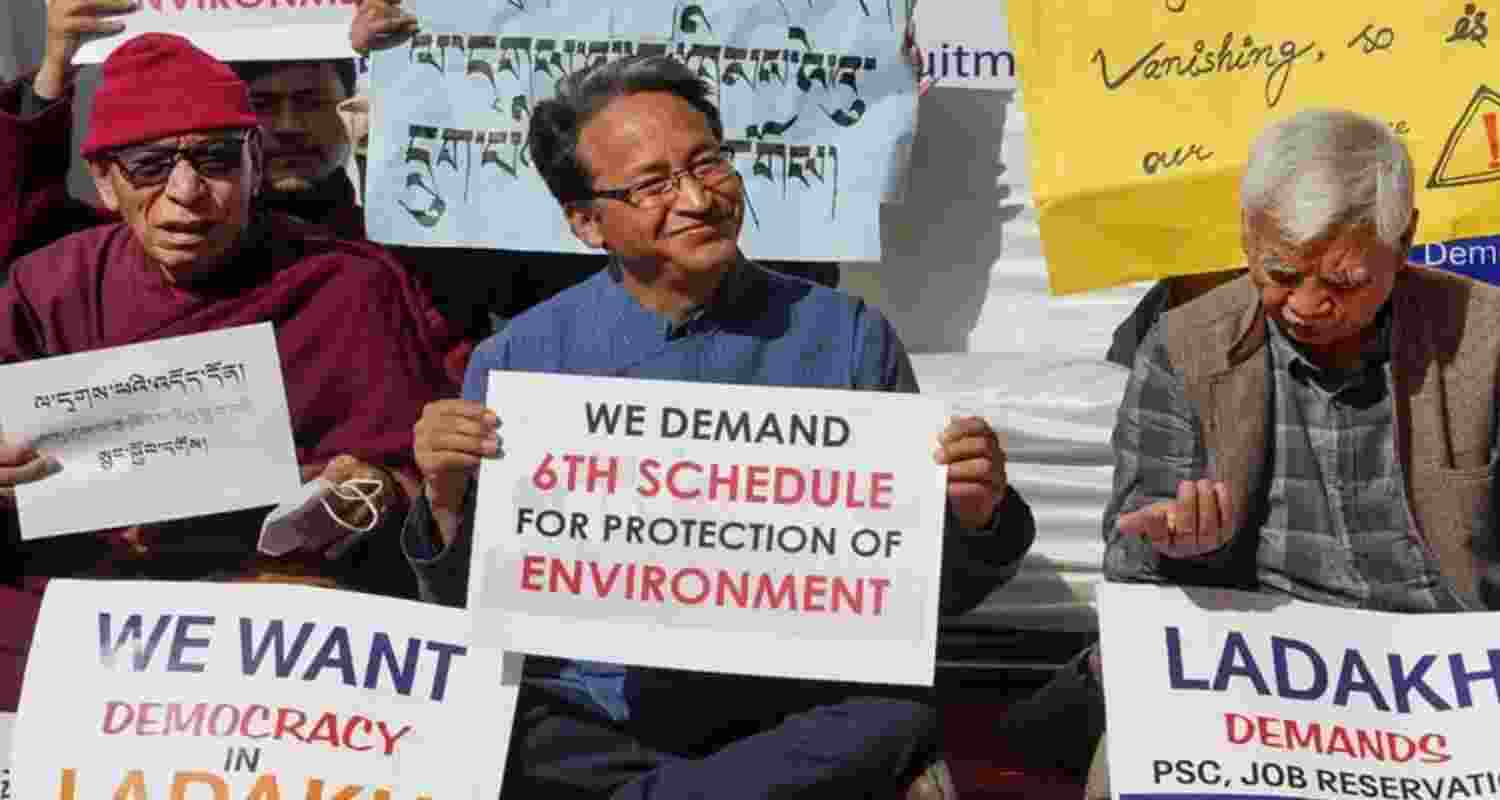 MHA offers Art 371 guarantee to Ladakh amid 6th schedule deadlock MHA offers Art 371 guarantee to Ladakh amid 6th schedule deadlock