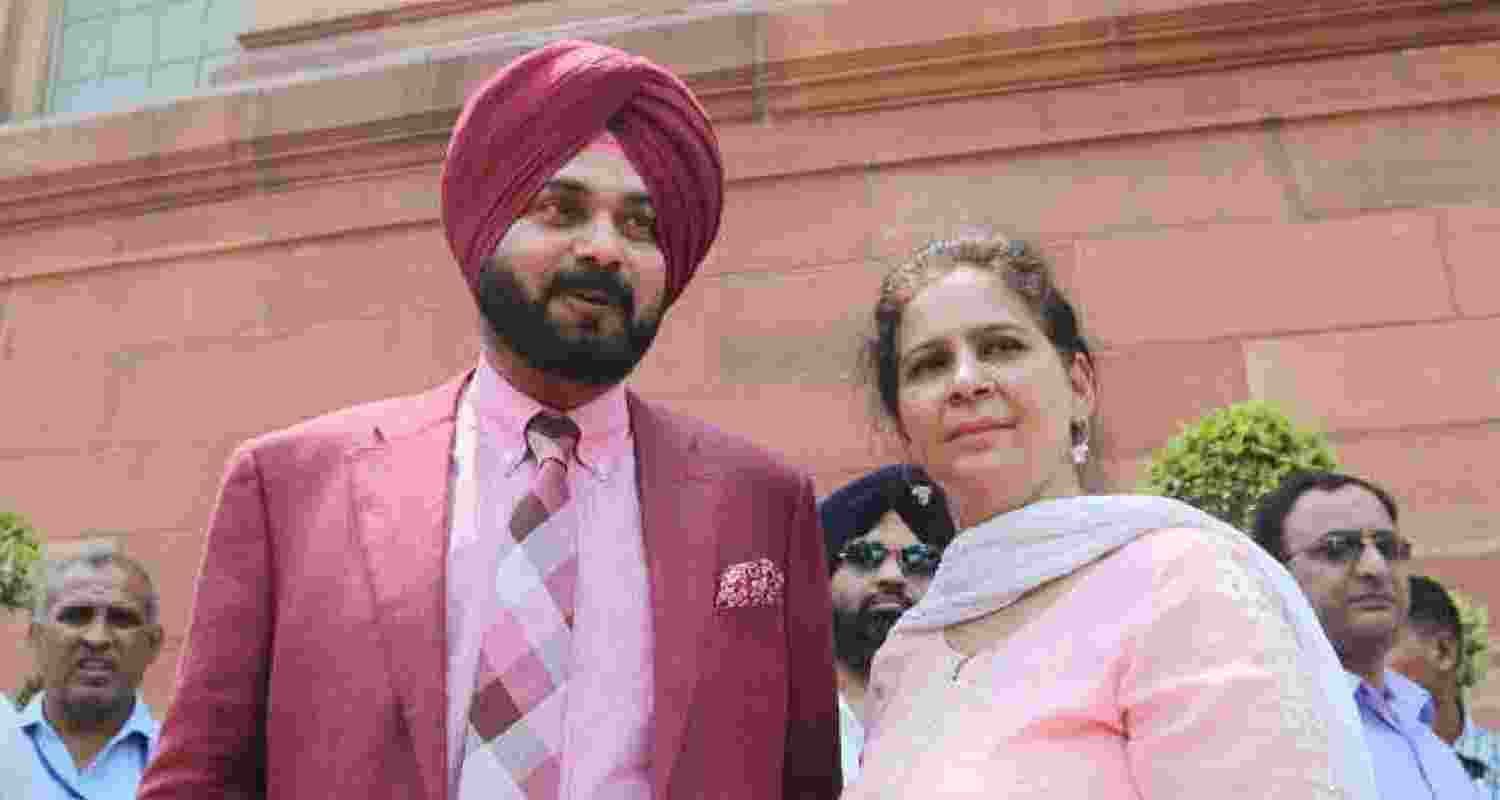 Navjot Singh Sidhu and Navjot Kaur Sidhu. Navjot Singh Sidhu and Navjot Kaur Sidhu.