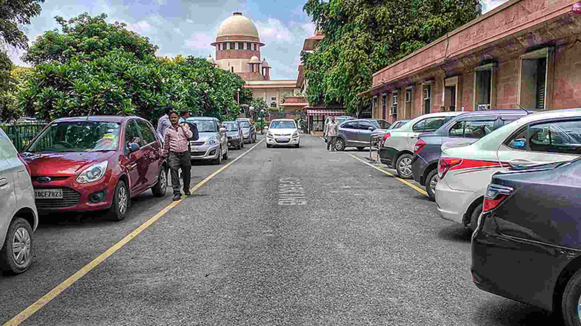 SC orders no coercive action against owners of 'old' vehicles SC orders no coercive action against owners of 'old' vehicles