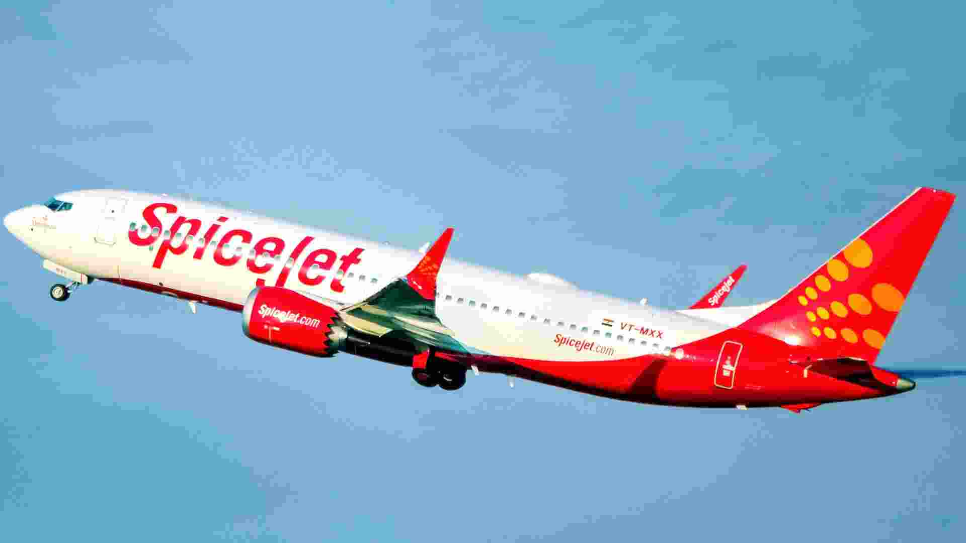 Spice-jet wheel falls on take off, plane lands safely at Mumbai Spice-jet wheel falls on take off, plane lands safely at Mumbai