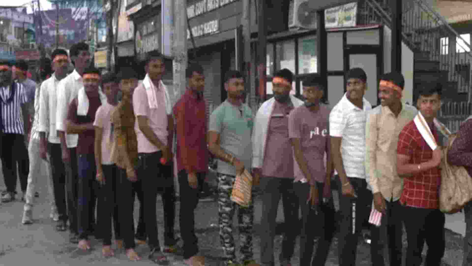 Katra reverberates with pilgrims as Vaishno Devi Yatra resumes Katra reverberates with pilgrims as Vaishno Devi Yatra resumes