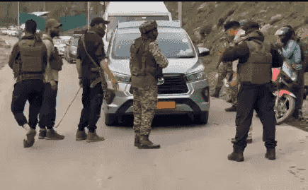 J&K on high alert, security beefed up ahead of republic Day J&K on high alert, security beefed up ahead of republic Day