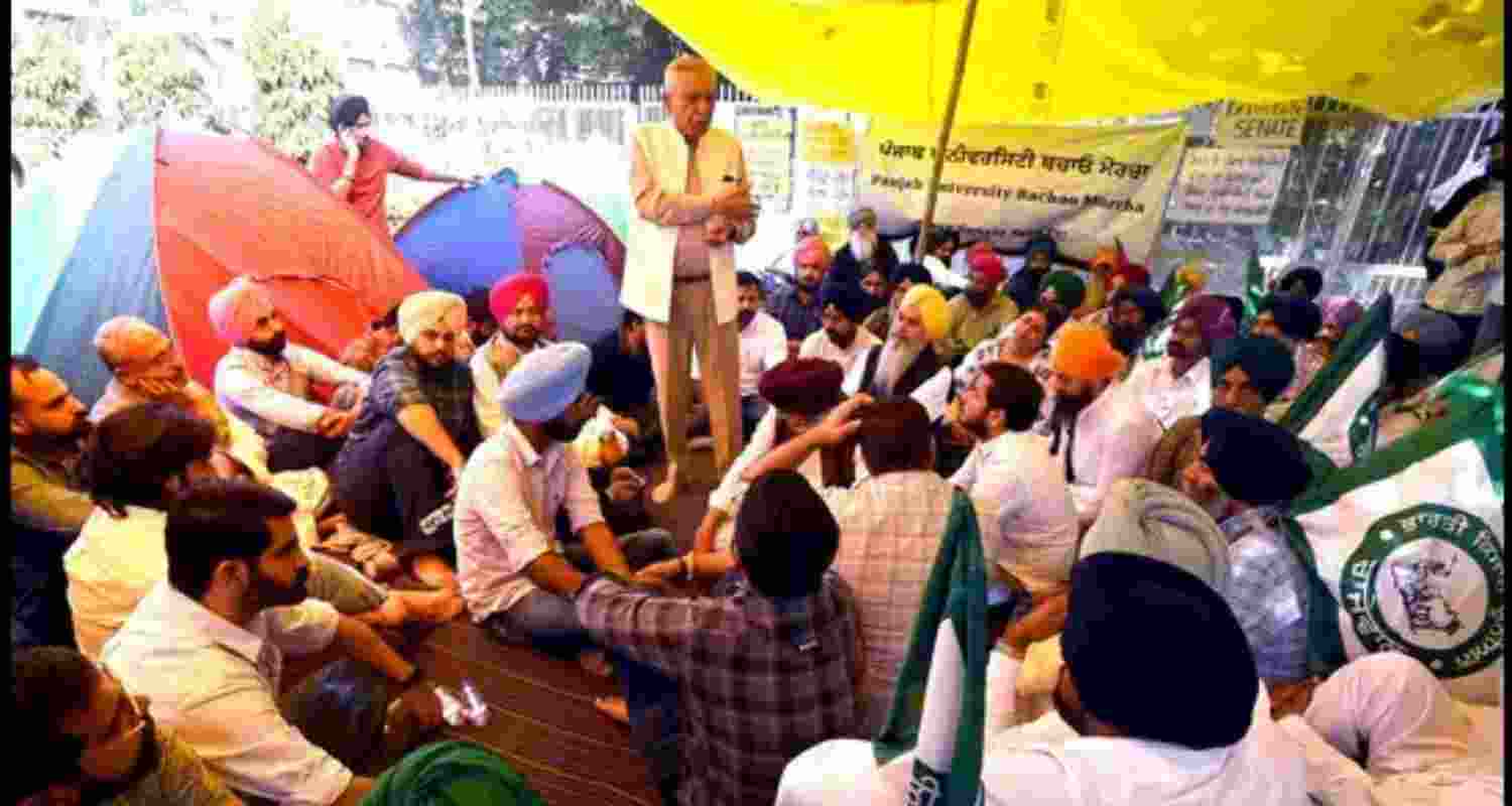 UT police using canes to disallow entry to the Panjab University campus in Chandigarh on Monday. UT police using canes to disallow entry to the Panjab University campus in Chandigarh on Monday.