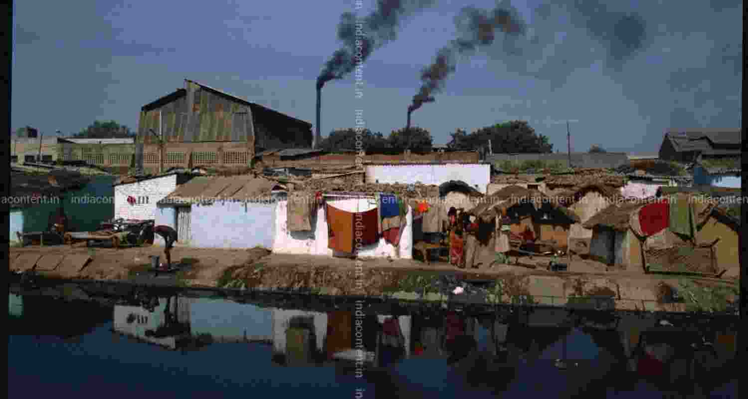 DPCC orders closure of 411 polluting units across Delhi-NCR DPCC orders closure of 411 polluting units across Delhi-NCR