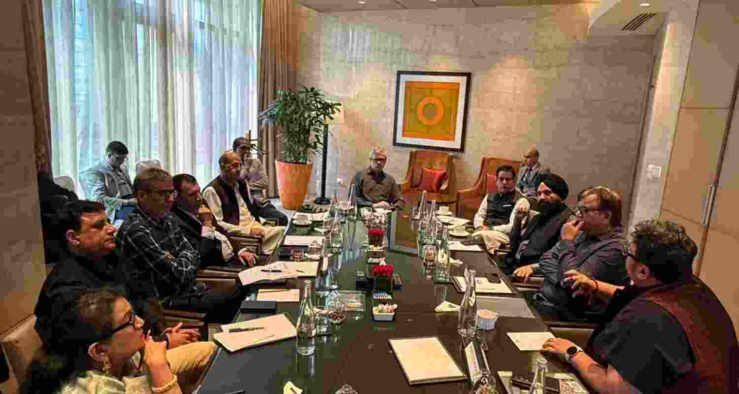 Govt trying woo industry to make films in J&K again: CM Omar Govt trying woo industry to make films in J&K again: CM Omar