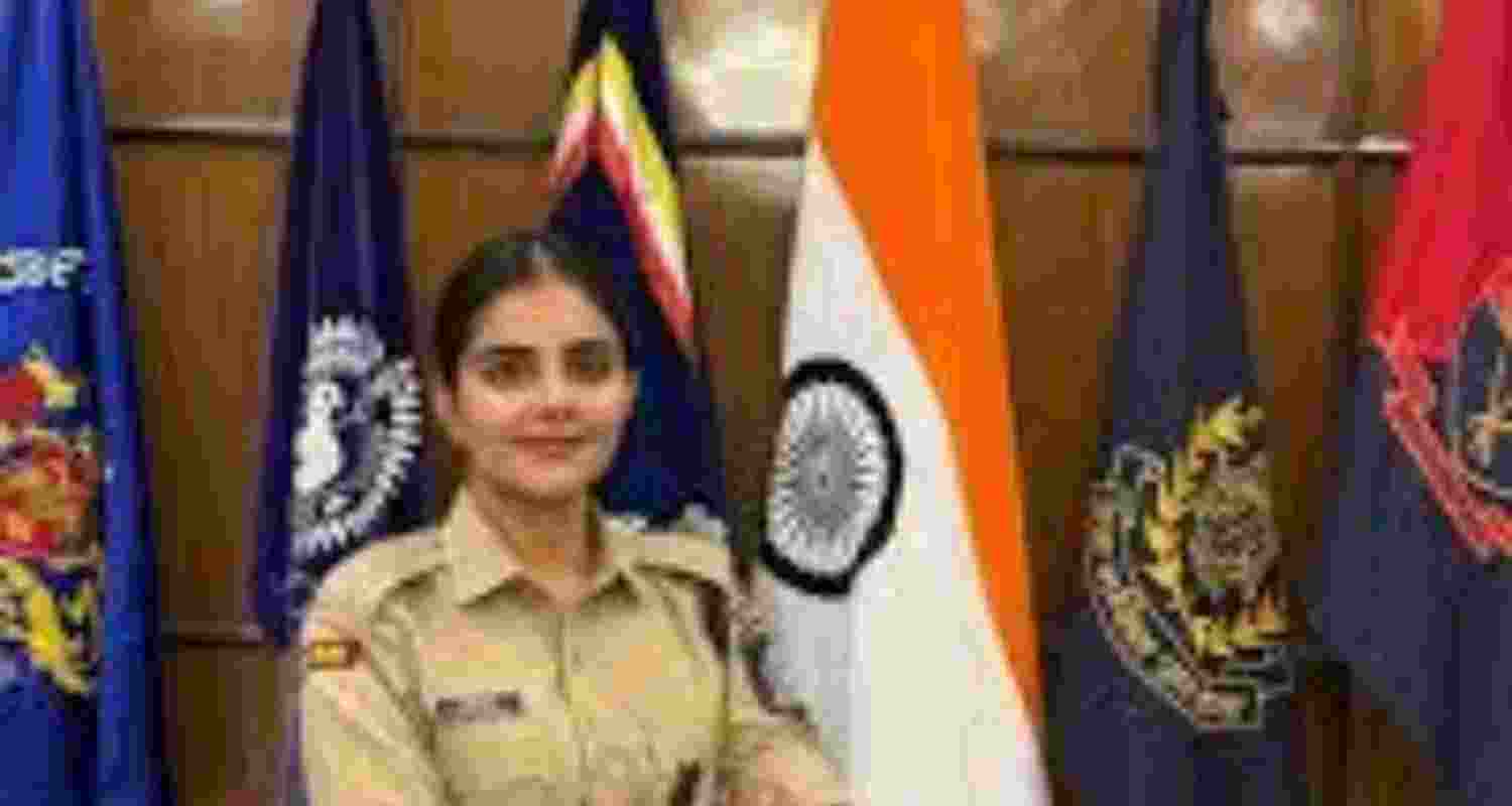 J&K woman officer to lead 'male' CRPF contingent for R-Day march J&K woman officer to lead 'male' CRPF contingent for R-Day march
