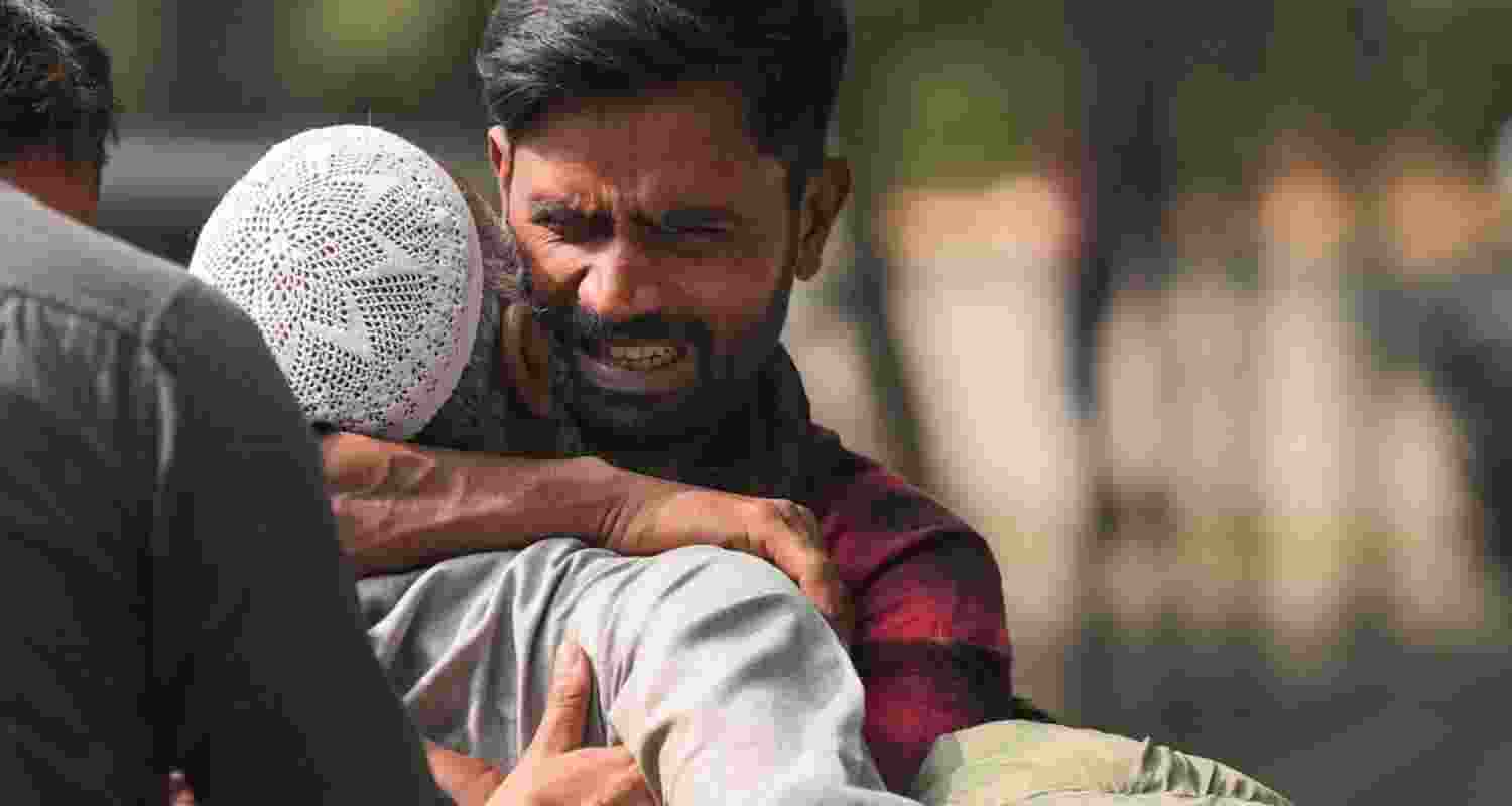 Carried body parts in my hands: People recall Red Fort blast Carried body parts in my hands: People recall Red Fort blast