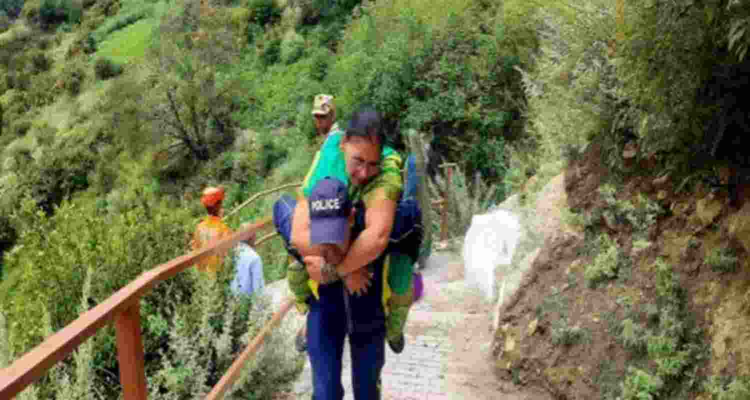 Rescue teams are working in the disaster-hit areas of Harshil and Dharali. Rescue teams are working in the disaster-hit areas of Harshil and Dharali.