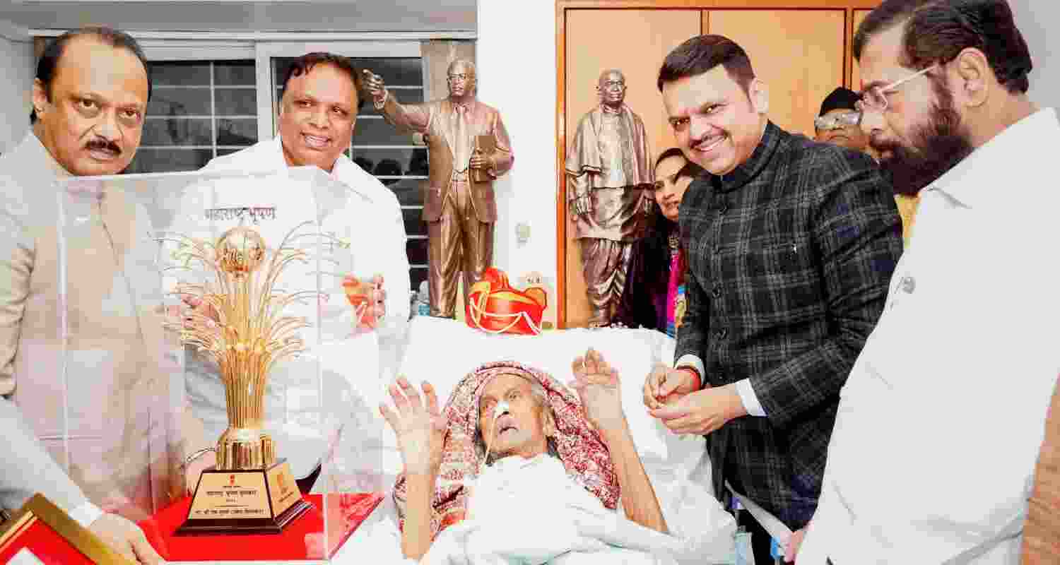 Maharashtra CM, Deputy Chief Ministers Eknath Shinde and Ajit Pawar, along with Culture Minister Ashish Shelar, were present for the occasion. Maharashtra CM, Deputy Chief Ministers Eknath Shinde and Ajit Pawar, along with Culture Minister Ashish Shelar, were present for the occasion.