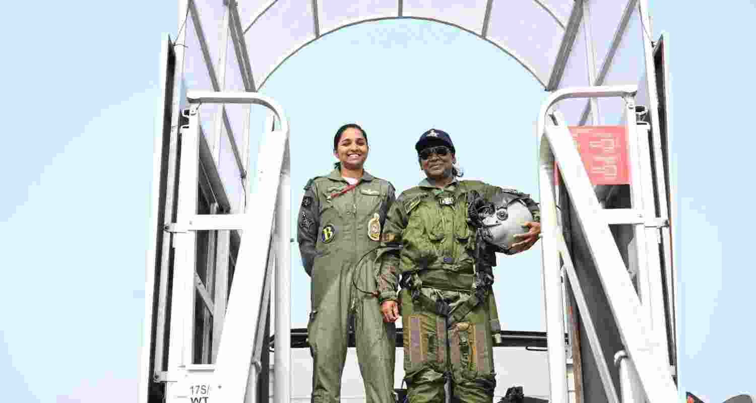 President Murmu with India's first woman Rafale pilot Pakistan had claimed to capture during Operation Sindoor.  President Murmu with India's first woman Rafale pilot Pakistan had claimed to capture during Operation Sindoor.
