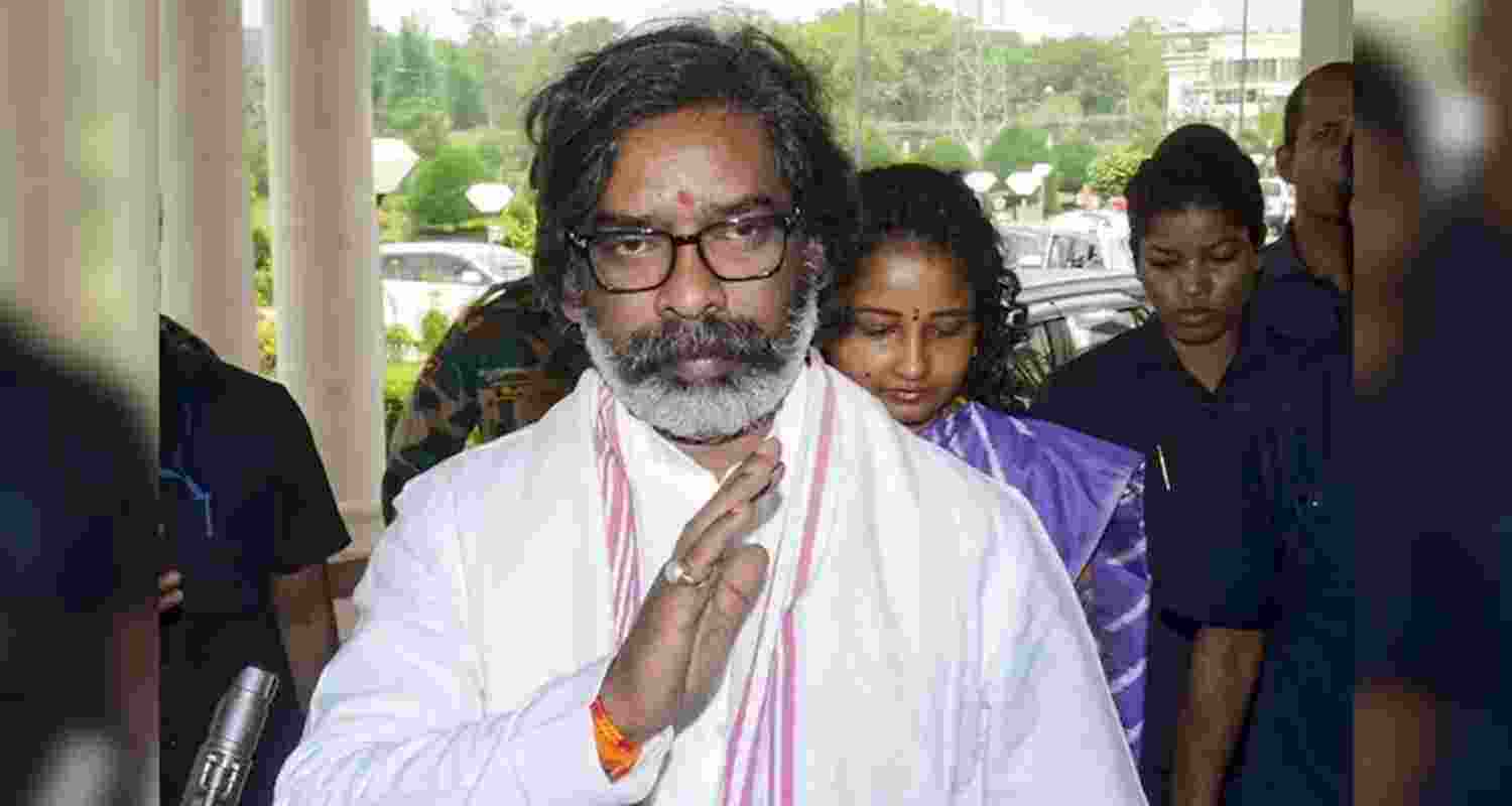 Hemant Soren granted bail on two bonds in ED summons case Hemant Soren granted bail on two bonds in ED summons case