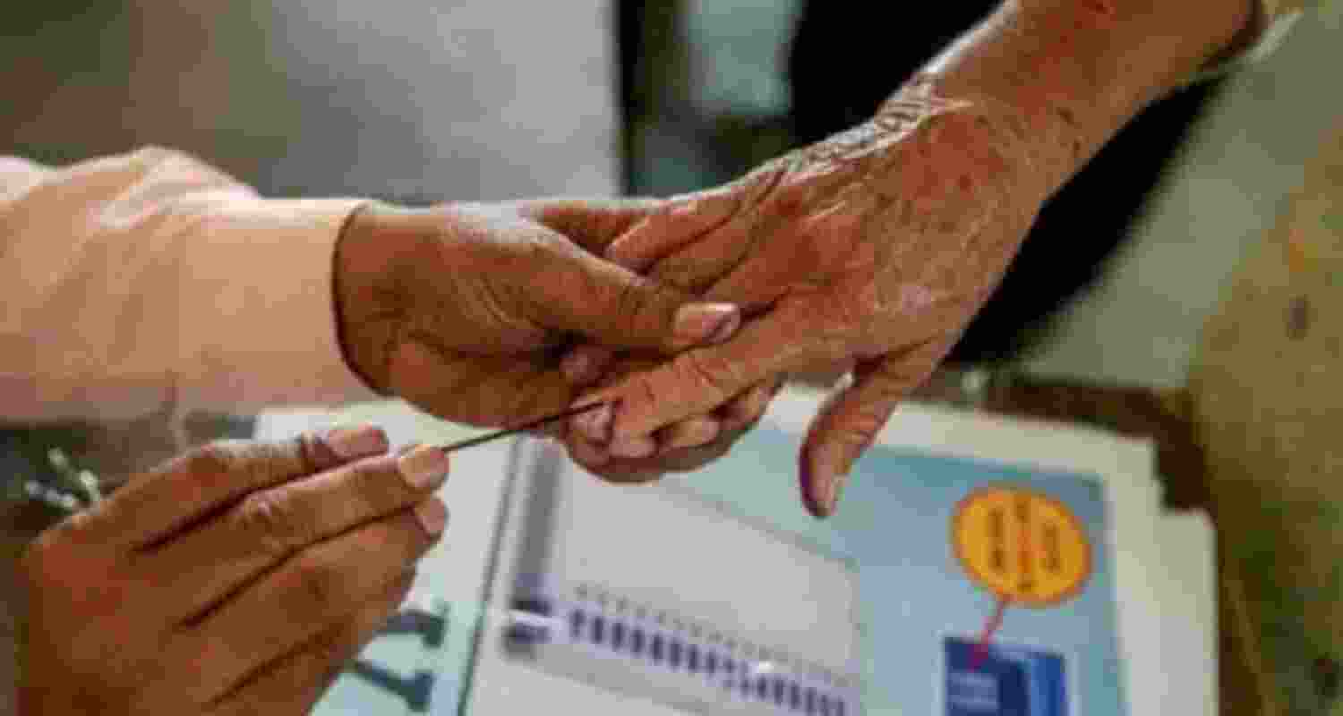 Panchayat Polls: Cong's dominance continues in rural Telangana Panchayat Polls: Cong's dominance continues in rural Telangana