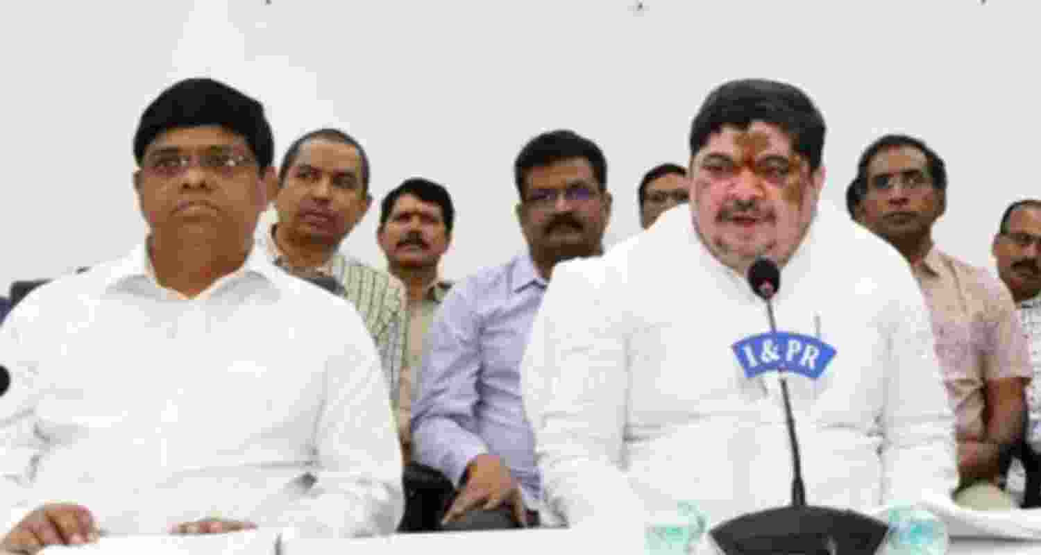 Electric vehicles get 100 pc tax relief in Telangana
Electric vehicles get 100 pc tax relief in Telangana