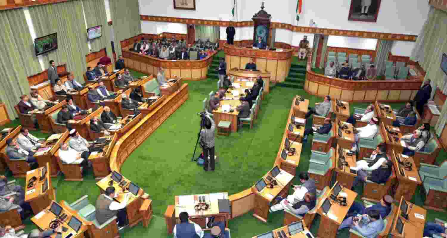 The BJP and Congress clashed in the Himachal Pradesh Vidhan Sabha on Wednesday over the issue of shop allotments by the Agriculture Produce Marketing Committee. The BJP and Congress clashed in the Himachal Pradesh Vidhan Sabha on Wednesday over the issue of shop allotments by the Agriculture Produce Marketing Committee.