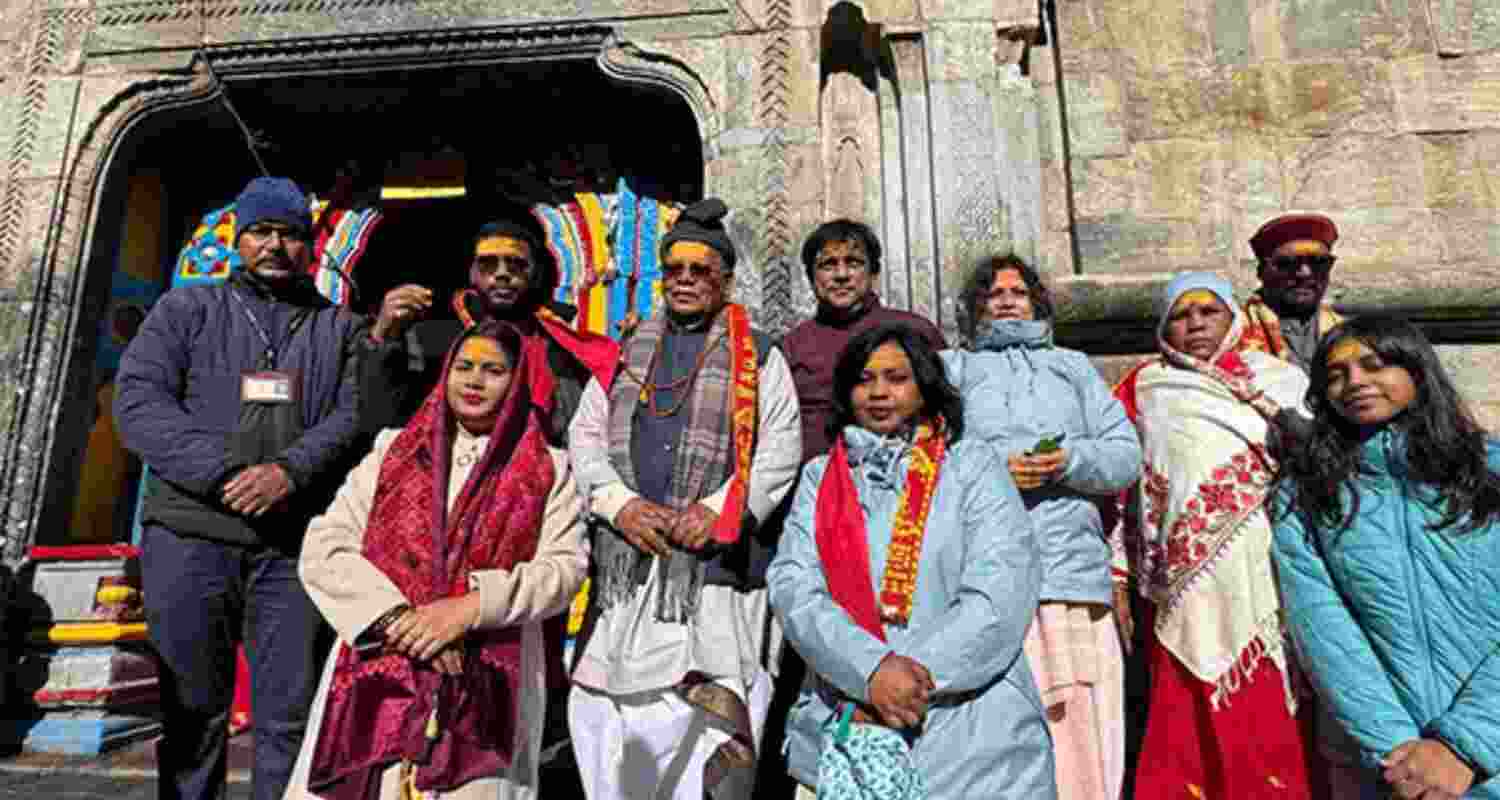 Union Minister Jitan Ram Manjhi offers prayers at Kedarnath Temple. Union Minister Jitan Ram Manjhi offers prayers at Kedarnath Temple.