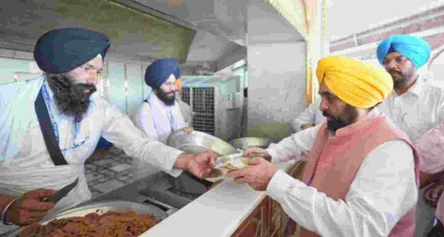 Punjab Chief Minister Bhagwant Singh Mann during his visit to the Golden Temple in Amritsar. Punjab Chief Minister Bhagwant Singh Mann during his visit to the Golden Temple in Amritsar.