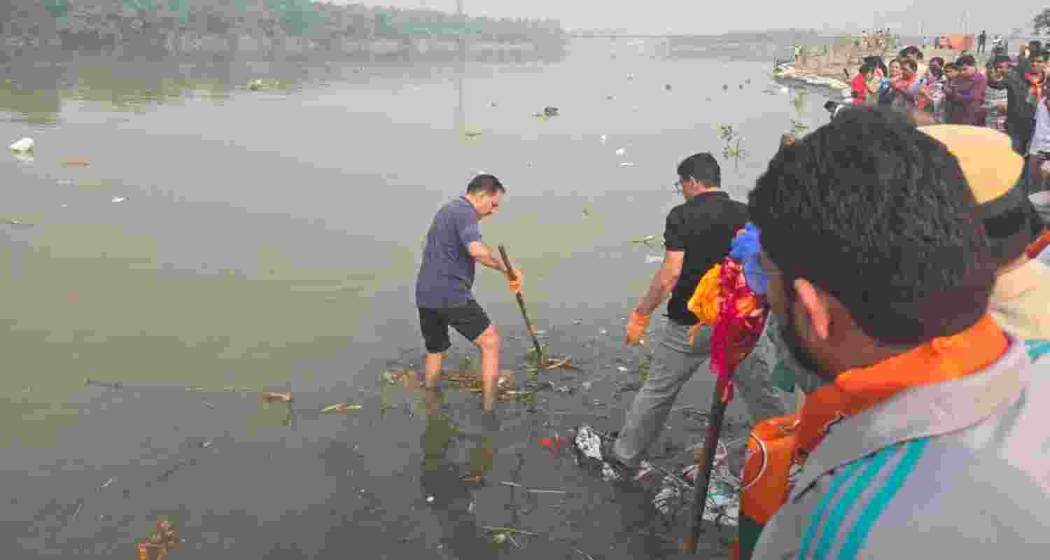 Virendra Sachdeva takes part in Yamuna ghat cleanup ahead of Chhath. Virendra Sachdeva takes part in Yamuna ghat cleanup ahead of Chhath.