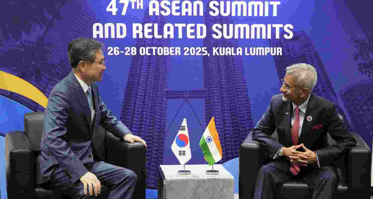 India, South Korea discuss defence semiconductor and trade ties. India, South Korea discuss defence semiconductor and trade ties.