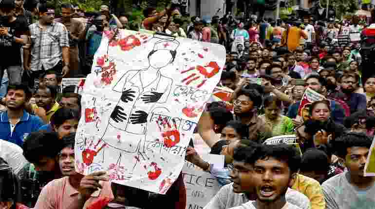 Junior doctors to keep up protests until Mamata’s promises are met Junior doctors to keep up protests until Mamata’s promises are met