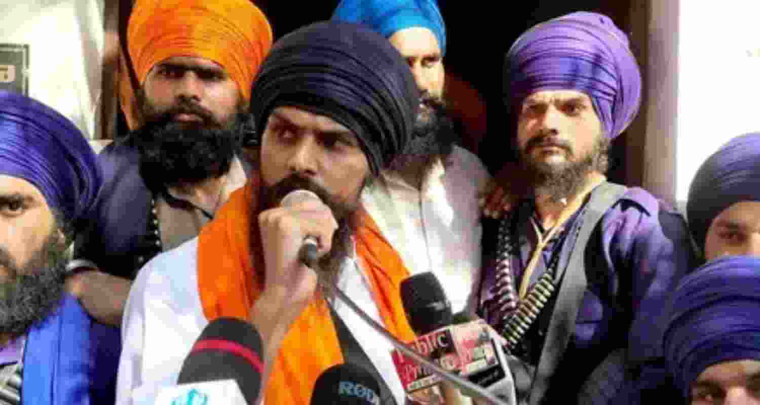 Amritpal Singh’s faction announces new political party ‘Akali Dal Waris Punjab De’. Amritpal Singh’s faction announces new political party ‘Akali Dal Waris Punjab De’.