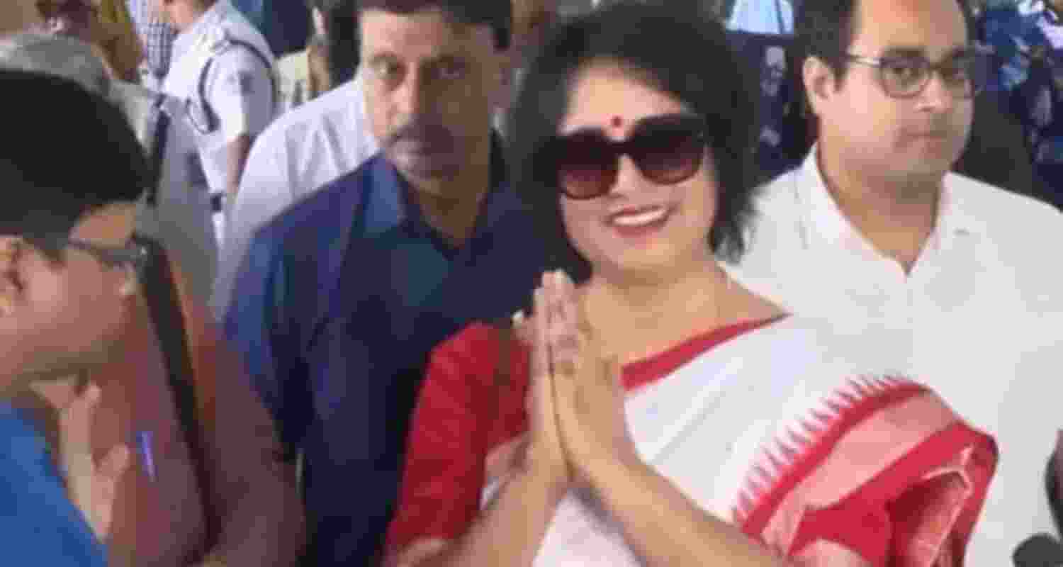 Exiled Bangladeshi author Taslima Nasreen after her arrival at the Netaji Subhas Chandra Bose International Airport in Kolkata on Friday. Exiled Bangladeshi author Taslima Nasreen after her arrival at the Netaji Subhas Chandra Bose International Airport in Kolkata on Friday.