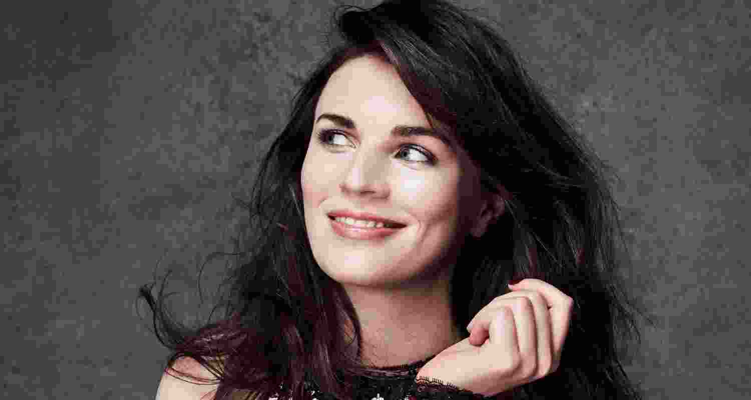 Aisling Bea joins sci-fi thriller ‘Starman’ Aisling Bea joins sci-fi thriller ‘Starman’