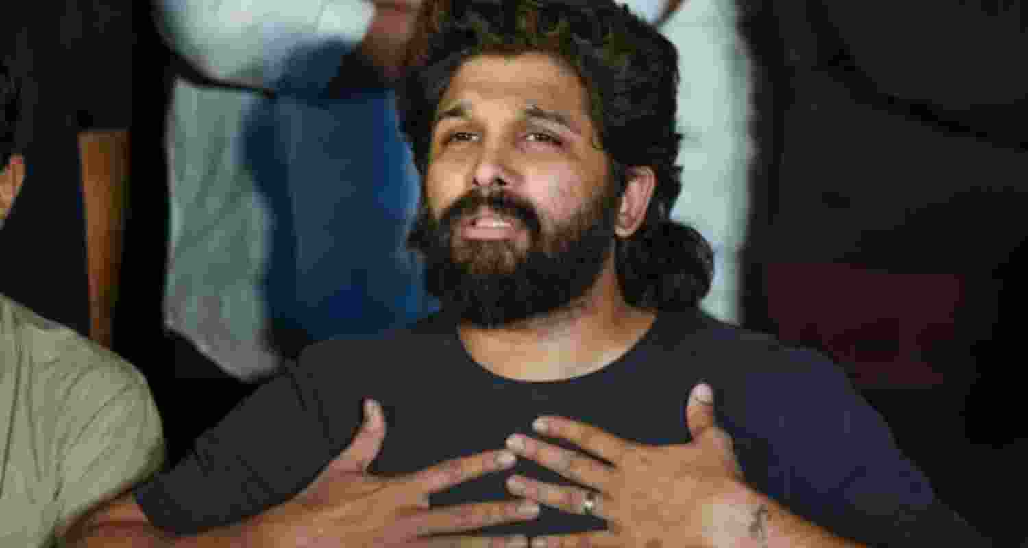 Allu Arjun's home vandalised amid Pushpa 2 stampede backlash Allu Arjun's home vandalised amid Pushpa 2 stampede backlash