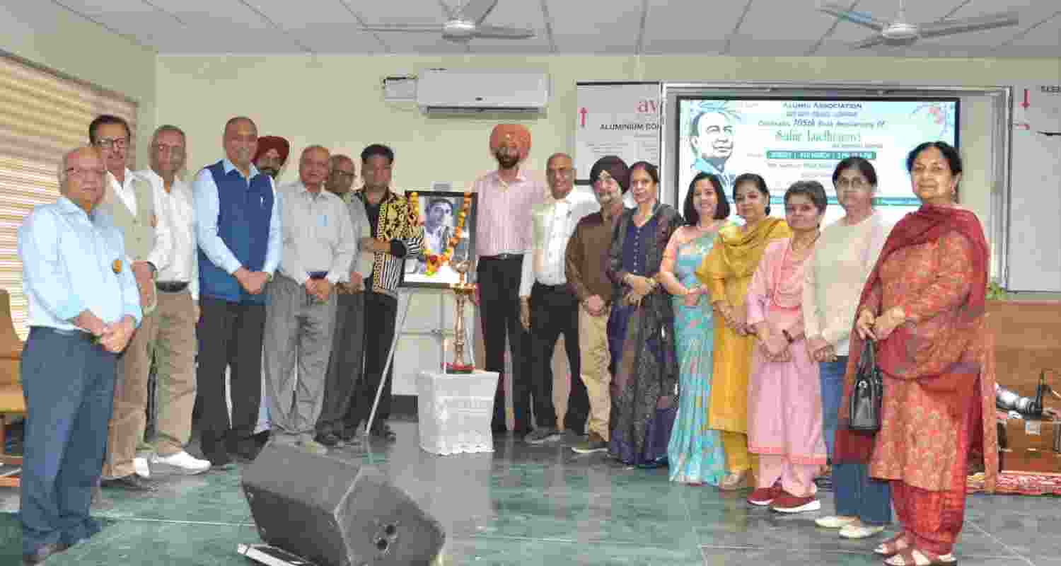 Alumni and faculty of SCD Govt College, Ludhiana pay tribute to poet and lyricist Sahir Ludhianvi on his 105th birth anniversary at the college. Alumni and faculty of SCD Govt College, Ludhiana pay tribute to poet and lyricist Sahir Ludhianvi on his 105th birth anniversary at the college.