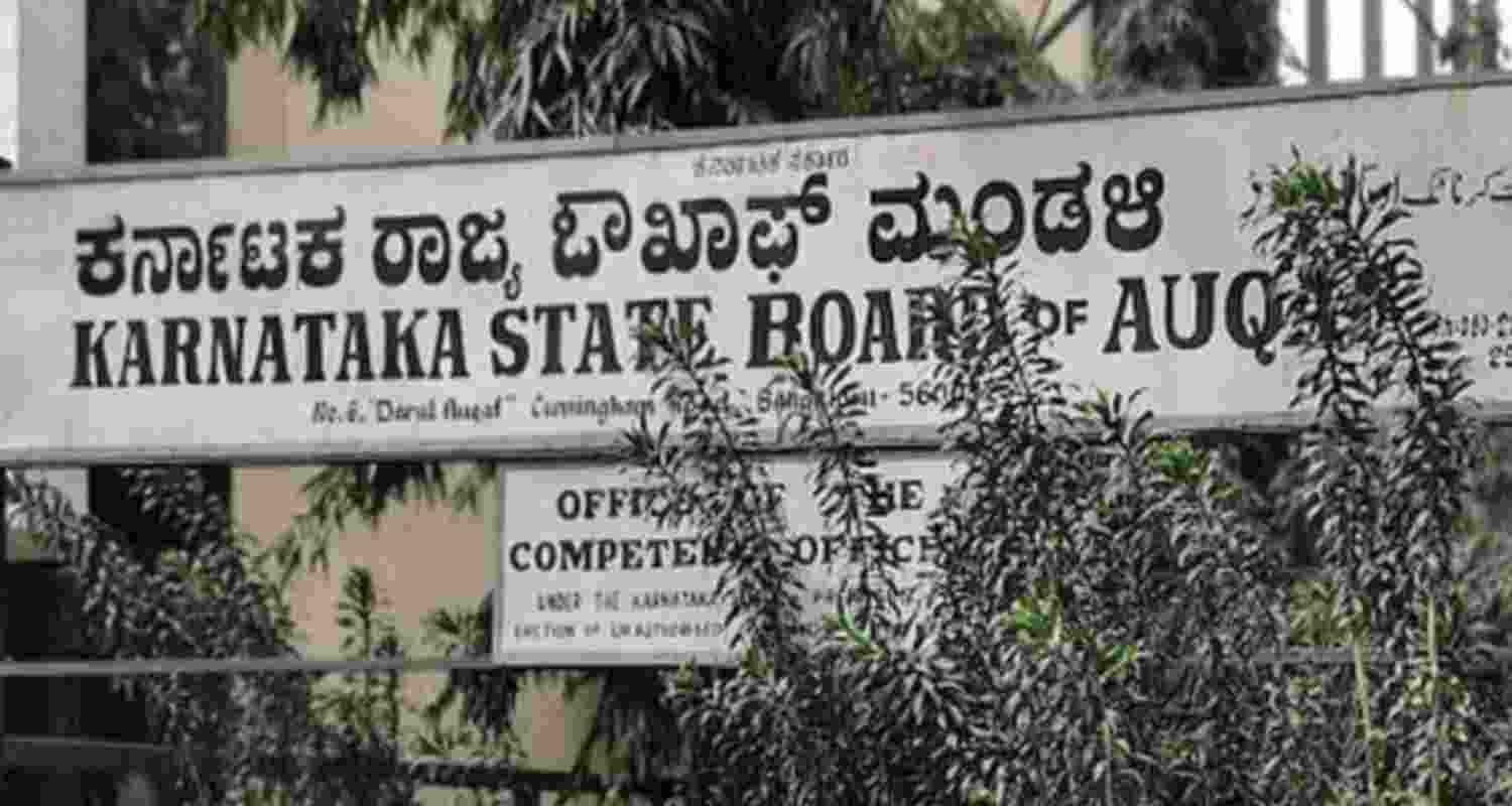 Karnataka halts Waqf land claims, warns officials of action
Karnataka halts Waqf land claims, warns officials of action