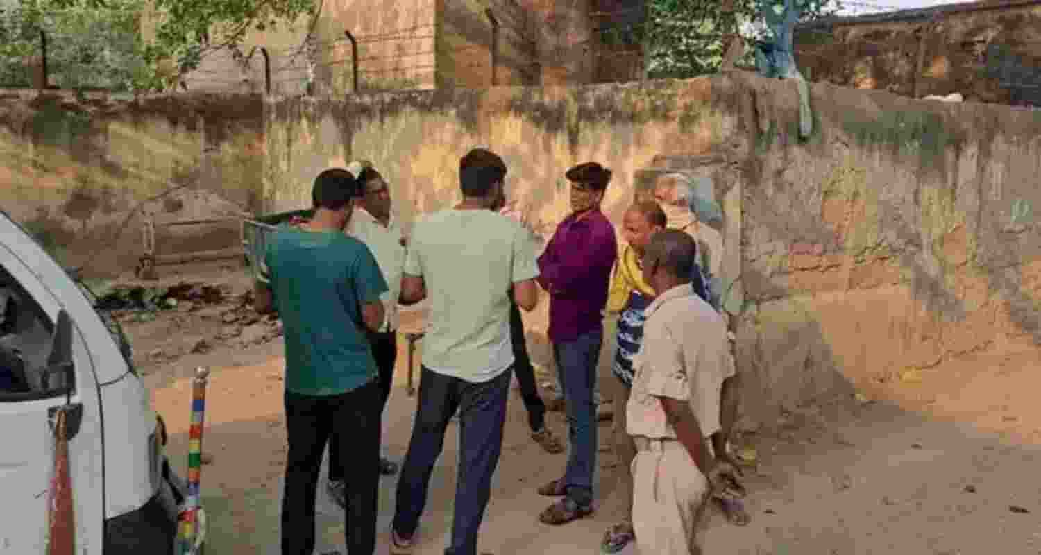 4 killed as car collides with truck in Bihar’s Vaishali 4 killed as car collides with truck in Bihar’s Vaishali