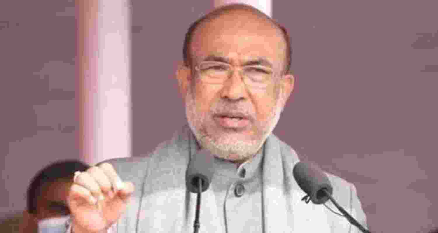 Unexploded mortar bomb found near Manipur CM’s residence Unexploded mortar bomb found near Manipur CM’s residence