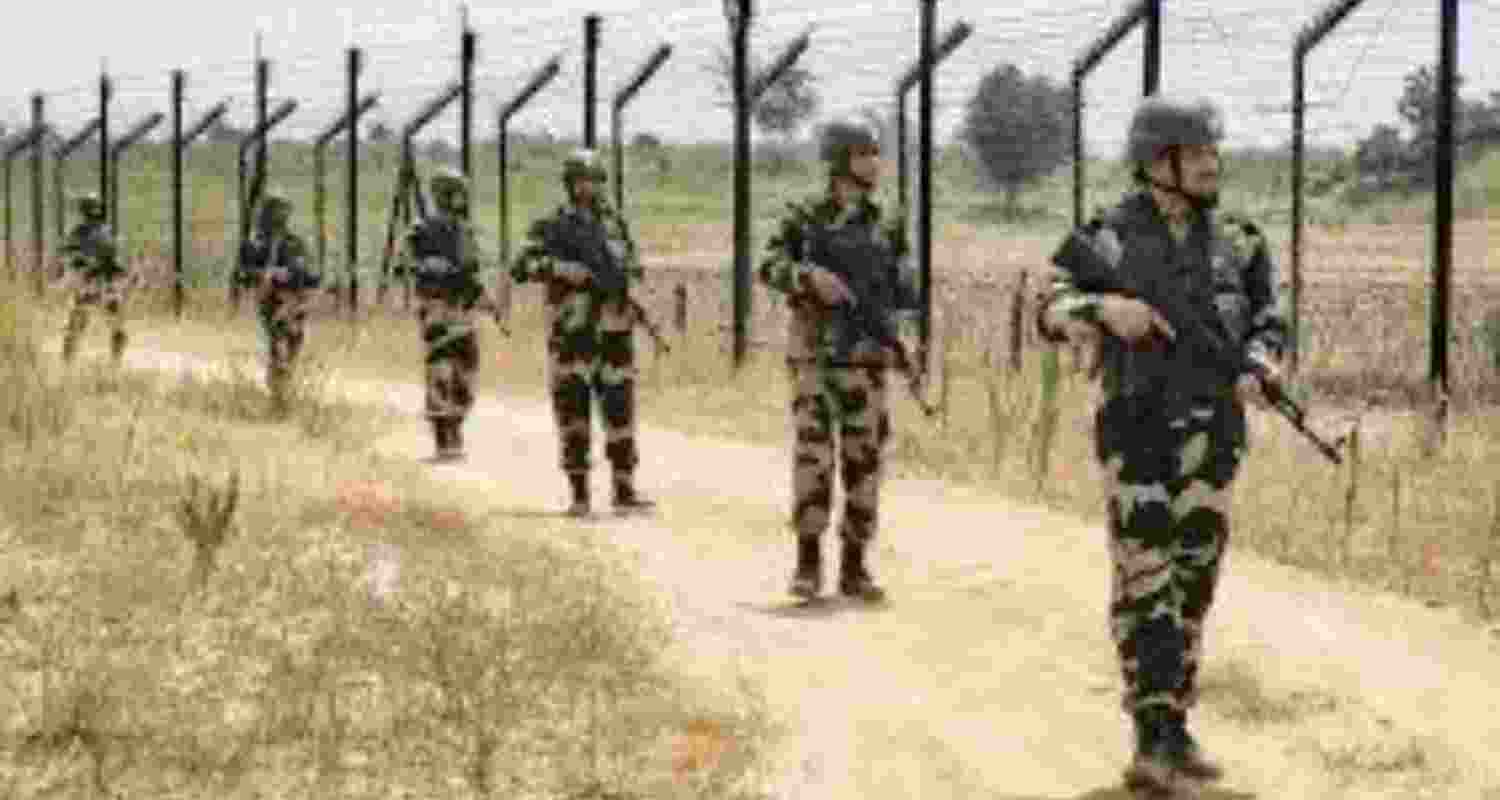 BSF foils Pakistan intrusion bid in Kathua BSF foils Pakistan intrusion bid in Kathua