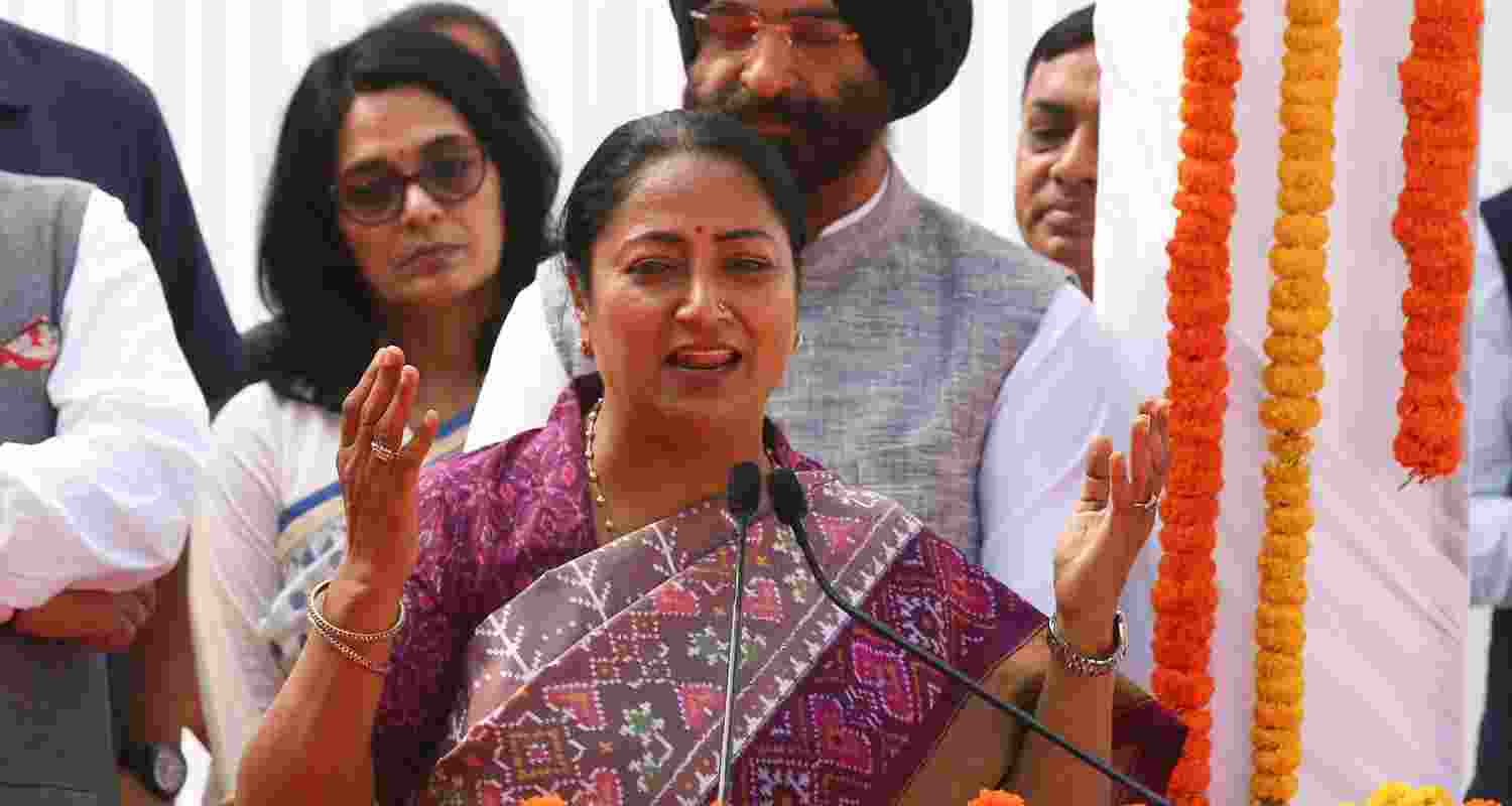 Delhi CM holds Cabinet meeting ahead of budget today Delhi CM holds Cabinet meeting ahead of budget today