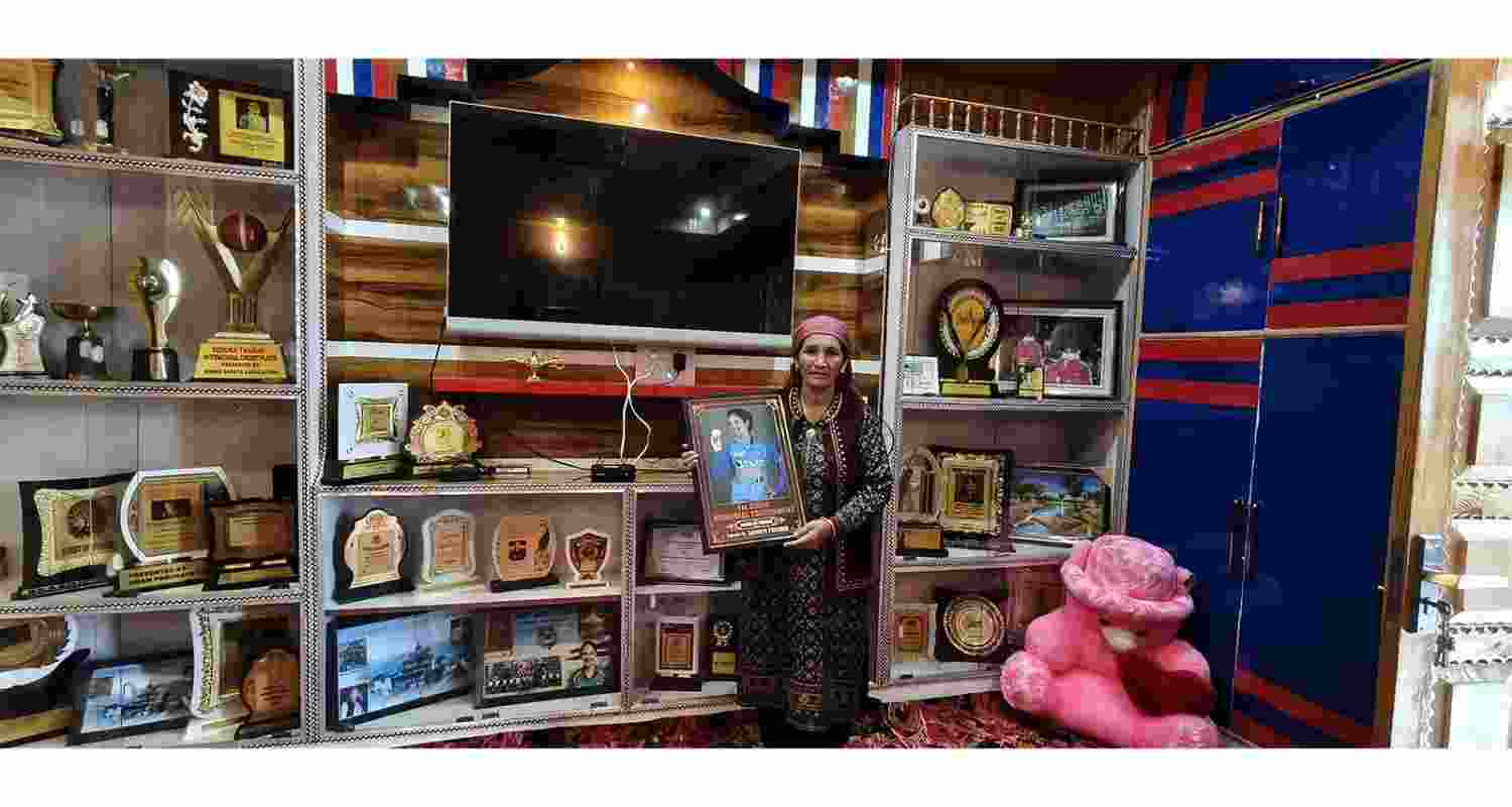 Cricketer Renuka Thakur's mother Sunita. Cricketer Renuka Thakur's mother Sunita.