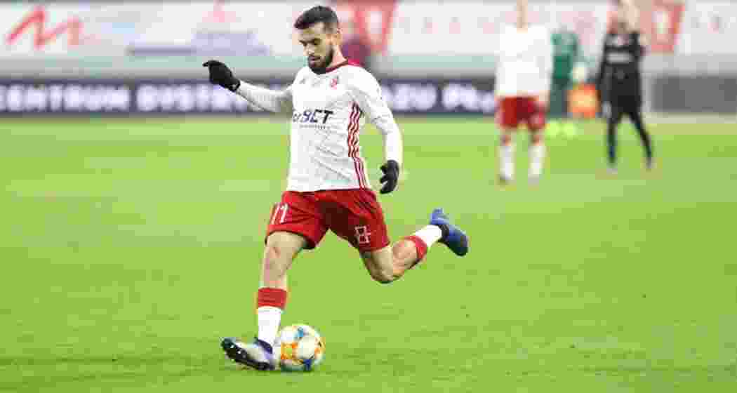 Dani Ramírez Fernandez in action during a match. Dani Ramírez Fernandez in action during a match.
