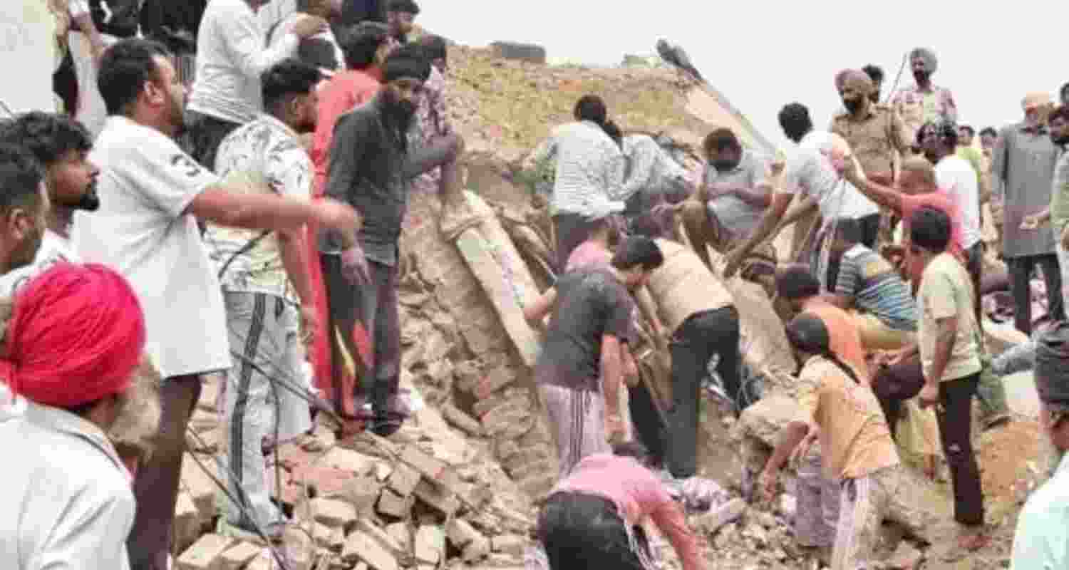 Local residents informed reporters that the property had suffered previous structural damage, and the ongoing work involved lifting and restoring the building. Local residents informed reporters that the property had suffered previous structural damage, and the ongoing work involved lifting and restoring the building.