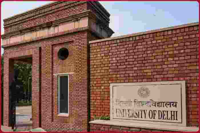 HC upholds termination of DU Prof who sought bribe for attendance HC upholds termination of DU Prof who sought bribe for attendance